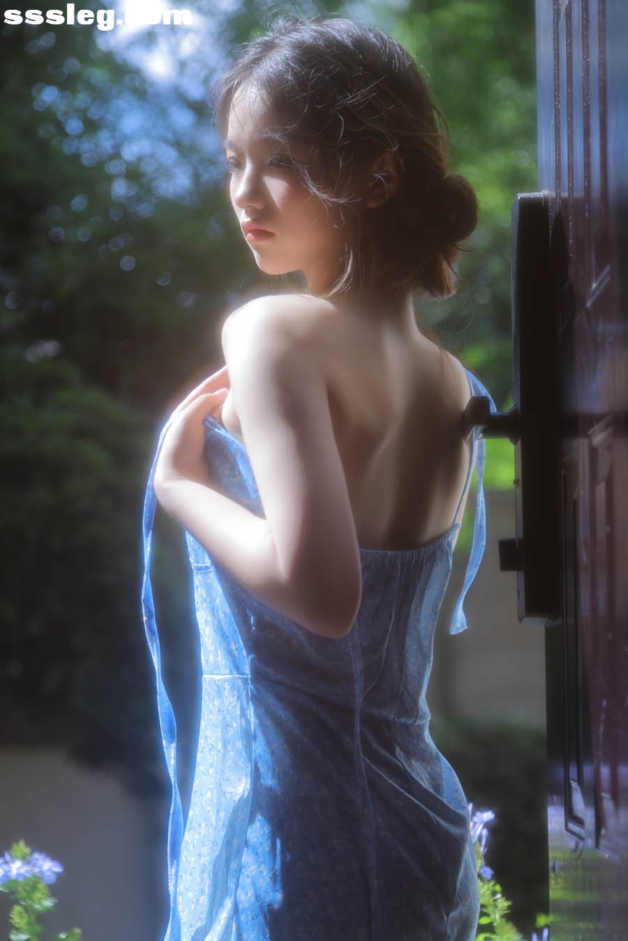 01.jpg