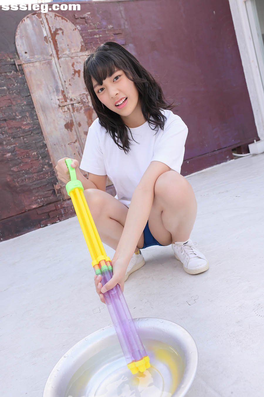 p_eyu3_02_025.jpg