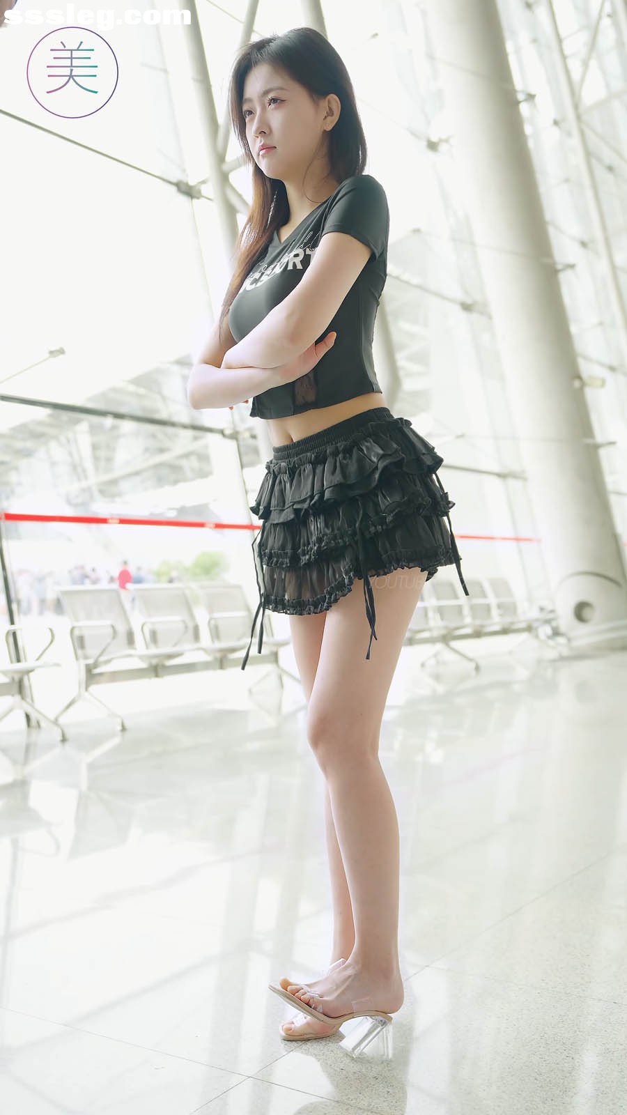V (1).jpg