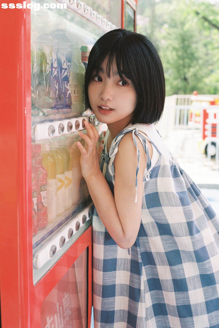 01.jpg
