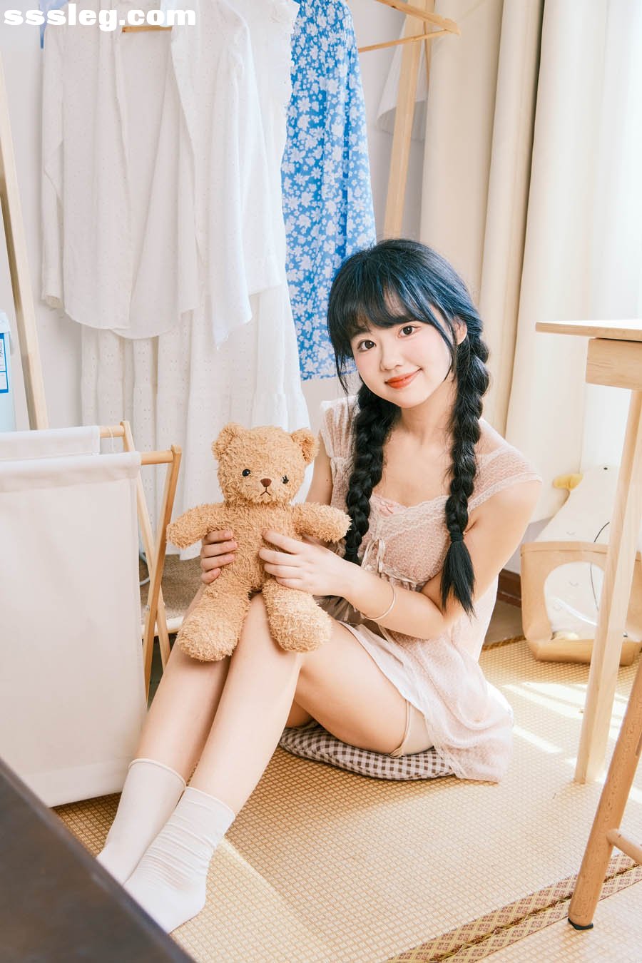 01.jpg