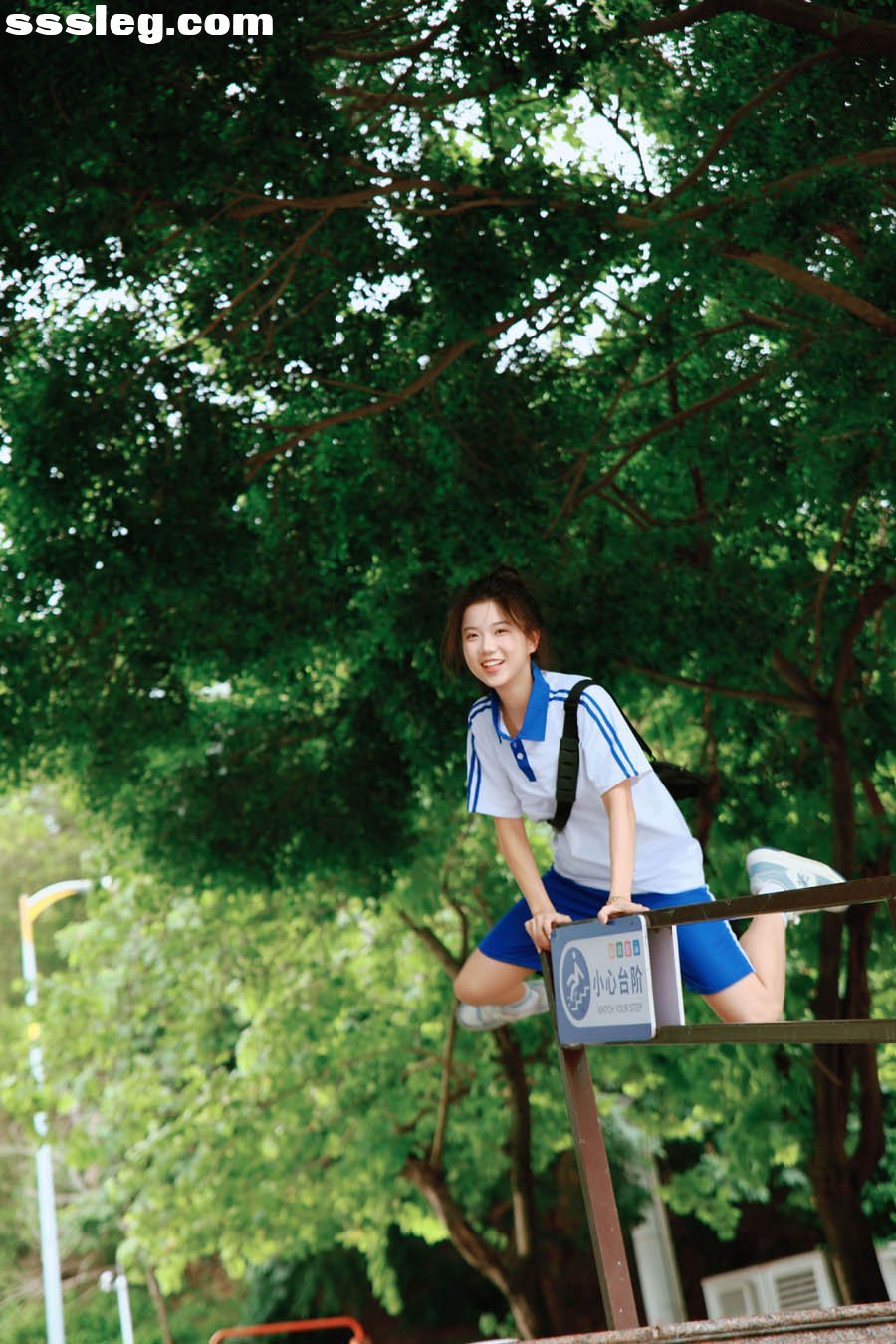 01.jpg