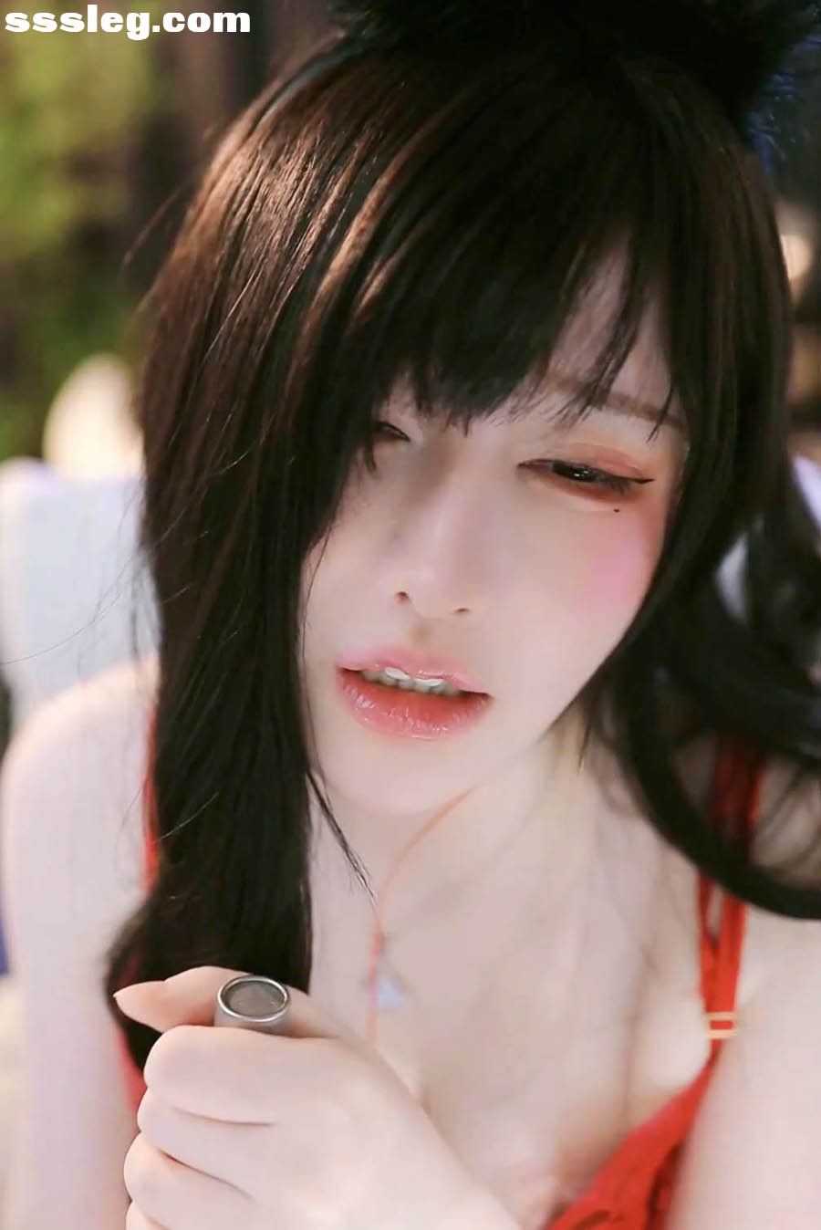 V.jpg