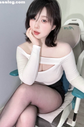 Zyra秋 妈妈的裙子[47P215M]