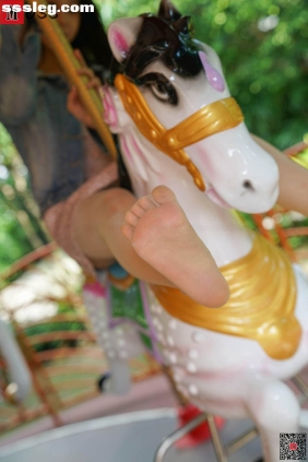 [MussGirl慕丝女郎] 第401期 佳佳 中[89P135M]
