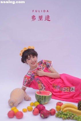 [YITUYU艺图语]2022.12.12 弗里达 顾林x[25P395M]