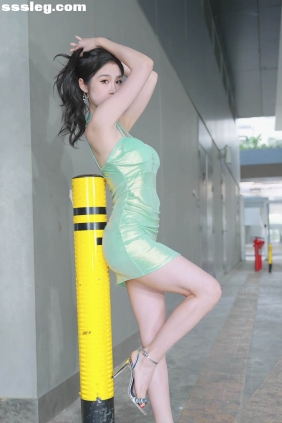 THEBEAUTY 2024深圳粤港澳大湾区车展车模随拍 05 [1V352M]