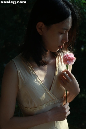 [YITUYU艺图语]2025.12.19 福州的夏日 华老怪HaLo[16P99M]