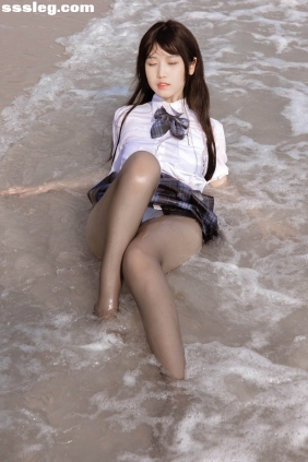 不呆猫 泳衣JK学妹[59P+1V1.30G]