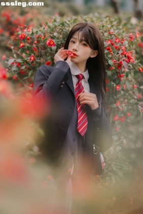[YITUYU艺图语]2025.04.01 山茶花的秘密 仙女卷[18P185M]
