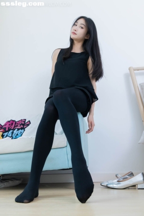 物恋传媒 No.2249 小影 厚黑丝[150P+1V4.04G]