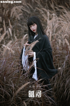 [YITUYU艺图语]2022.03.18 暗河 梨一依[22P291M]