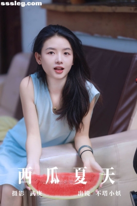 [YITUYU艺图语]2023.09.22 西瓜夏天 不塔小妖[30P365M]