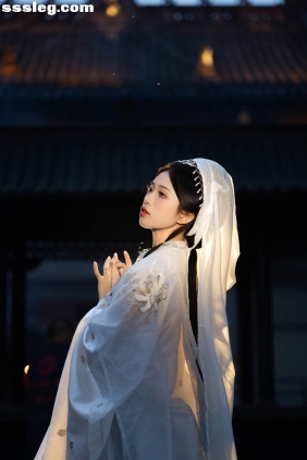 [YITUYU艺图语]2025.11.25 表妹万福仿妆 了了[21P404M]