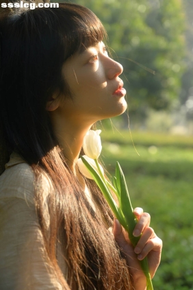 [YITUYU艺图语]2025.09.02 光与郁金香 山野小果[20P158M]