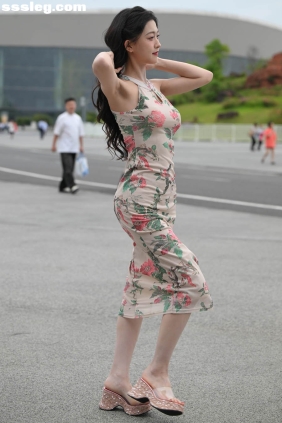 街拍作品 任绵绵美足旗袍风[175P3.33G]
