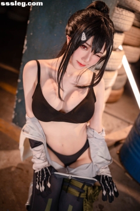 Sally Dorasnow Mina Ashiro[43P+2V769M]