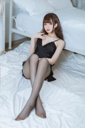 封疆疆v 黑丝睡衣[32P325M]