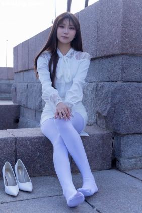 物恋传媒 No.2271 泡泡 厚白丝[261P+1V9.30G]