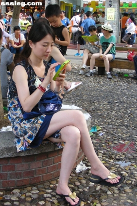 [赤足者] 斯文美女的白皙素脚[30P37M]