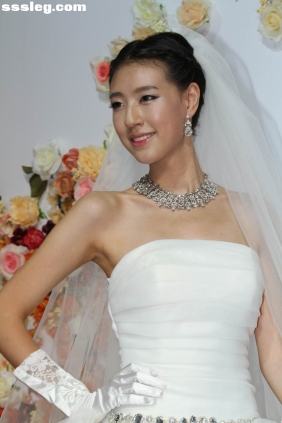 [赤足者] 2012上海婚纱展[33P186M]